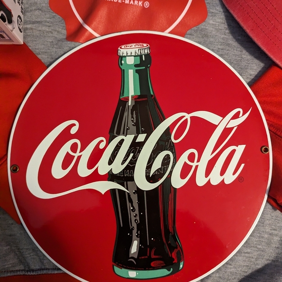 Coca-Cola collectibles GIFT-A-LOT! Sign, Funko, Hoodie, HAT! Basket Gift [4] - Picture 4 of 12